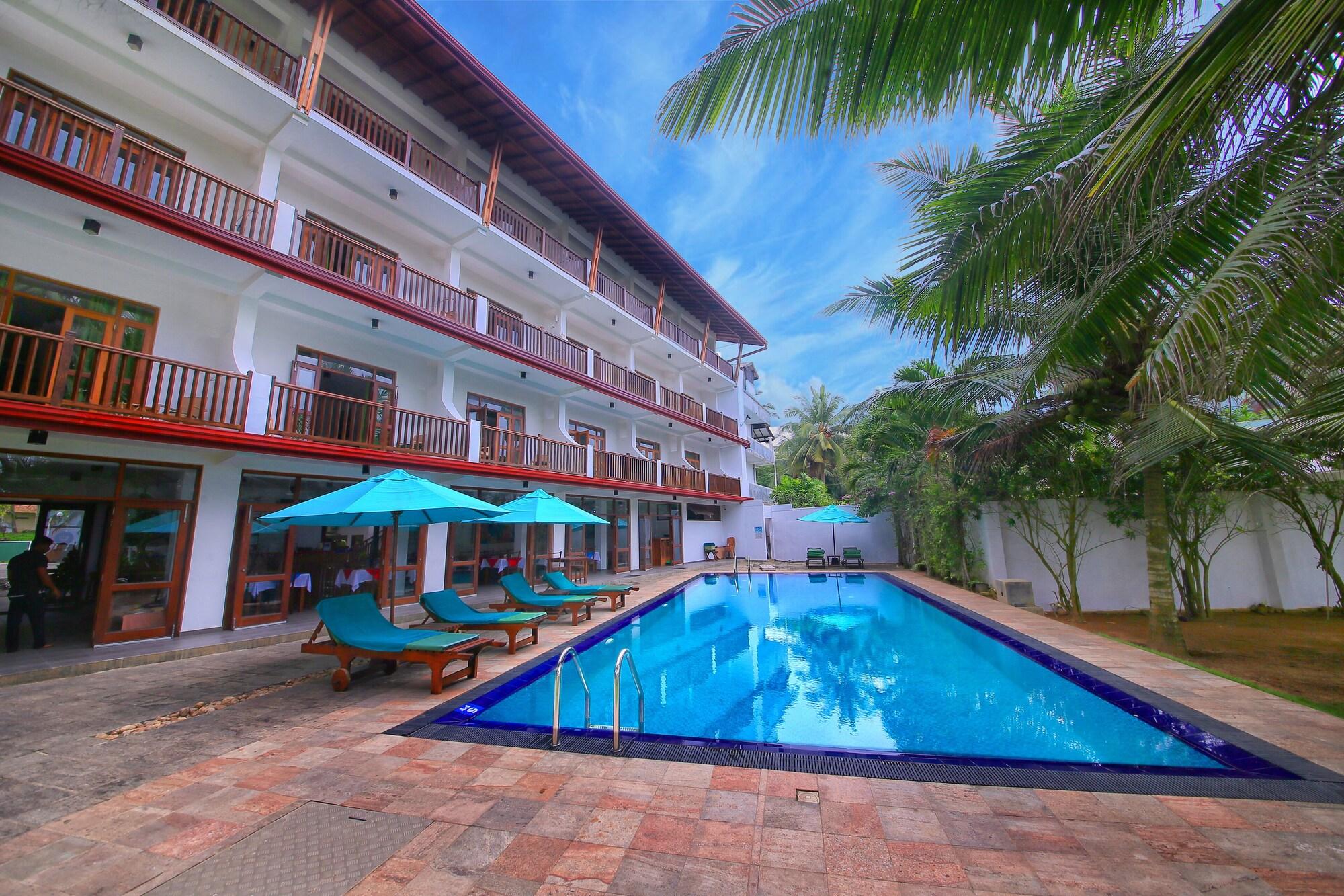 Rockside Beach Resort Bentota Exterior photo