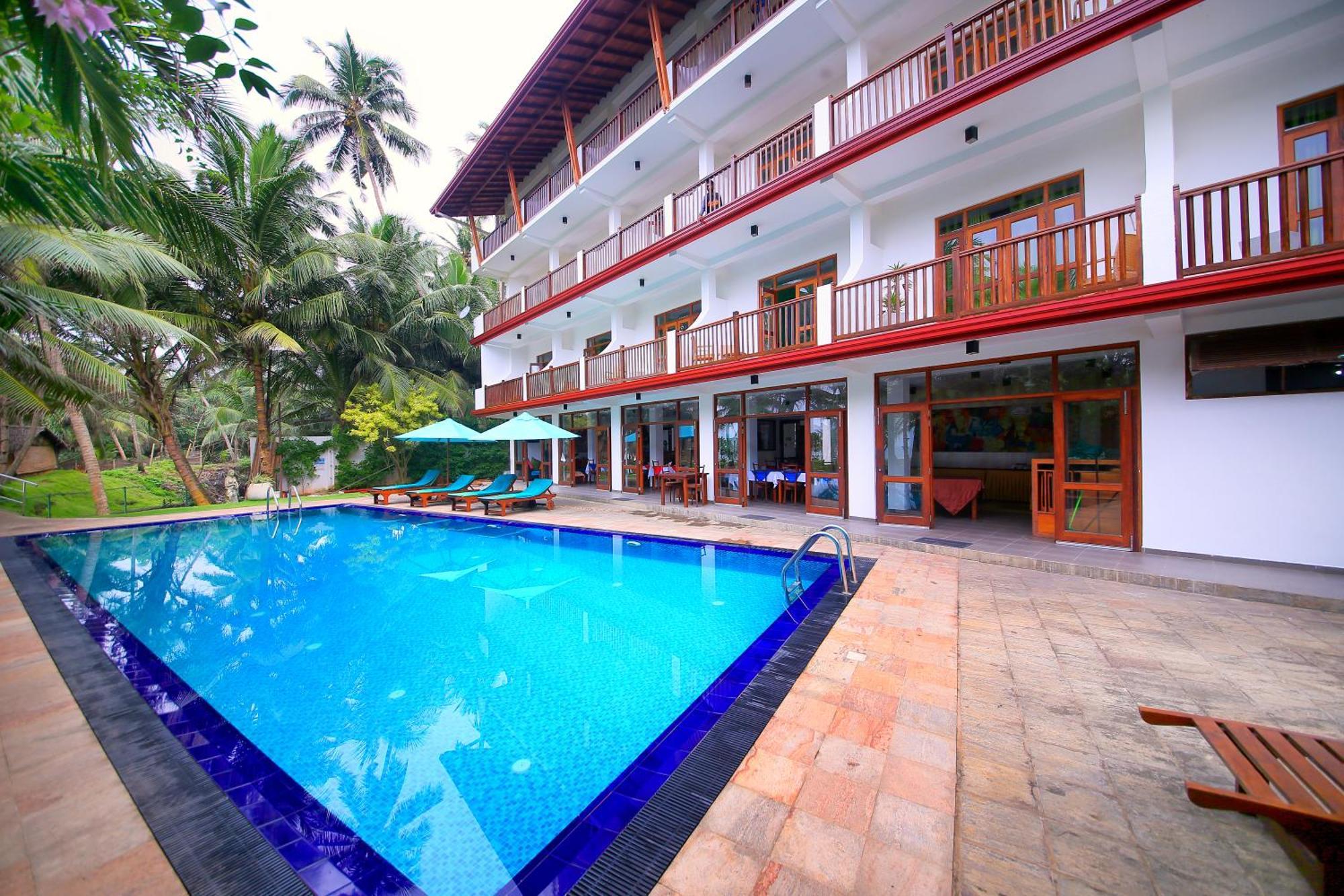 Rockside Beach Resort Bentota Exterior photo